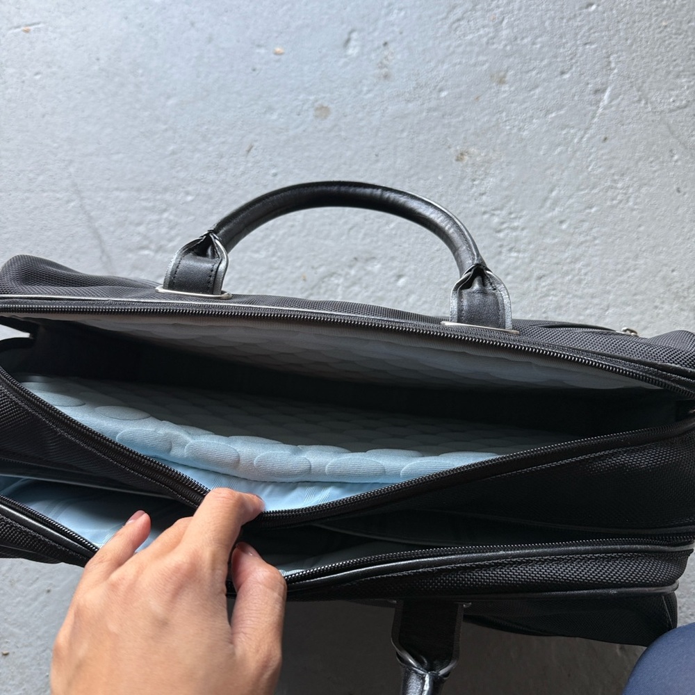 Tumi Laptop Bag Briefcase Ballistic Nylon Leather Trim - Picture 5 of 8